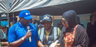 Fidelity Bank Distributes Food Packs to 1,500 Mokwa Residents Affected by Flood