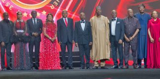 ZENITH BANK MARKS 35 YEARS ANNIVERSARY IN GRAND STYLE, RECOGNISES PIONEER CUSTOMERS AND LONG-SERVING STAFF